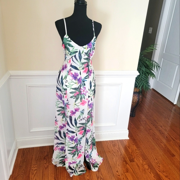 Guess Maxi Dress - Picture 14 of 14